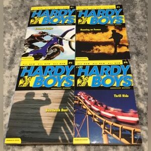 The Hardy Boys Undercover Brothers Book Lot 1-4 Franklin W Dixon